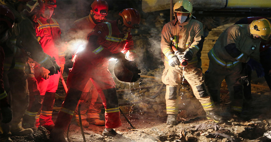 تجهیزات سازمان آتش نشانی تهران مایه مباهات منطقه است 